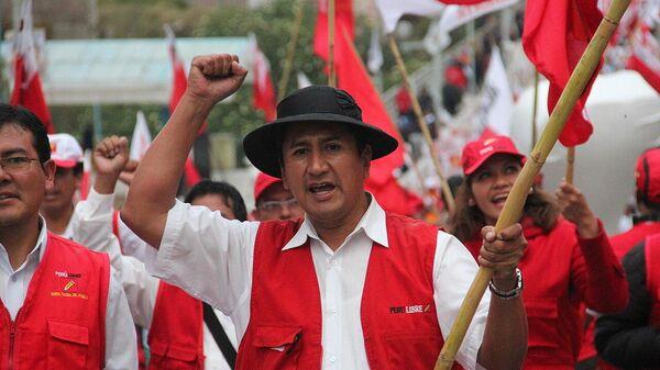 LIDER DEL PARTIDO DE GOBIERNO EN PERU: CONGRESISTAS DISIDENTES SON BANCADA OFICIALISTA