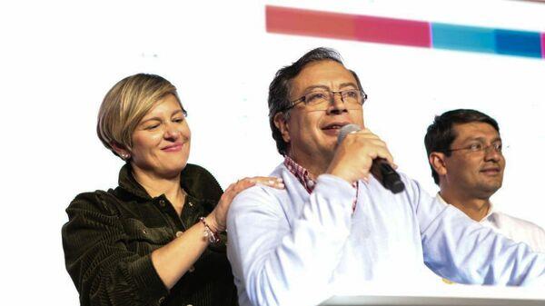 PETRO, EL EXGUERRILLERO Y PADRE INTROVERTIDO QUE APUNTA A LA PRESIDENCIA DE COLOMBIA