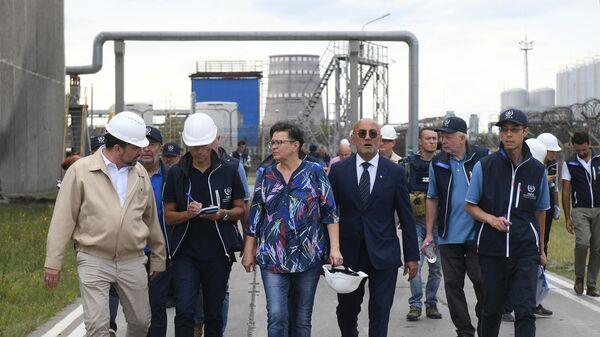 RAFAEL GROSSI Y EXPERTOS DEL OIEA ABANDONAN LA CENTRAL DE ZAPORIYIA