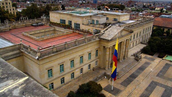 EL MINISTRO COLOMBIANO PROPONE MOVILIZACION SOCIAL EN APOYO A REFORMA TRIBUTARIA