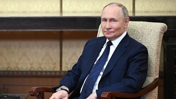 PUTIN OFRECE UNA RUEDA DE PRENSA TRAS SU VISITA A CHINA