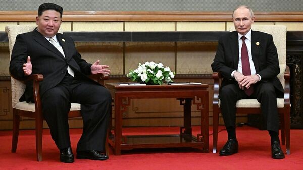 PUTIN ENFATIZA QUE RUSIA NO OLVIDARÁ EL PAPEL DE COREA DEL NORTE EN LA LUCHA CONTRA EL NEONAZISMO