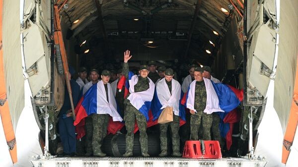 RUSIA Y UCRANIA REALIZAN UN INTERCAMBIO DE PRISIONEROS DE GUERRA