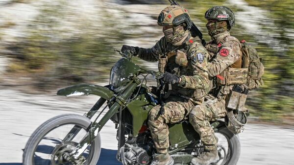 RUSIA LIBERA UNA LOCALIDAD Y GOLPEA INFRAESTRUCTURAS MILITARES DE UCRANIA EN UNA JORNADA DE COMBATES